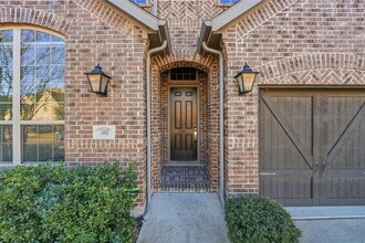 14845 Gentry Dr in Aledo, TX - Foto de edificio - Building Photo