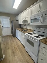 556 Edgecliff Ln in Evans, GA - Building Photo - Building Photo