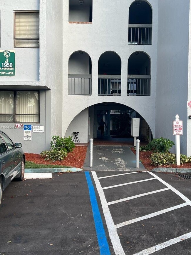 property at 1950 N Congress Ave