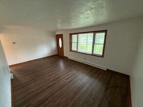 2843 W River Rd S in Elyria, OH - Building Photo - Building Photo