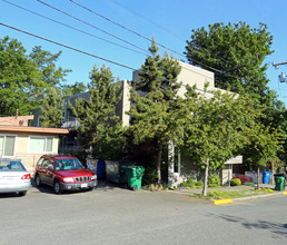 Discovery Place in Seattle, WA - Foto de edificio - Building Photo