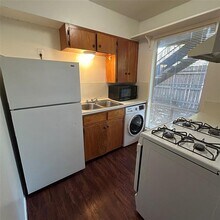 1011 W 23rd St in Austin, TX - Foto de edificio - Building Photo