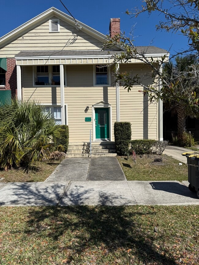 2589 Park St, Unit 2589