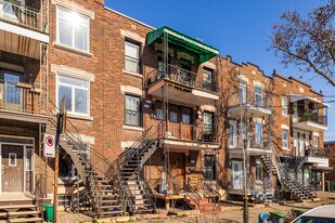 2383-2391 Saint-Zotique St E in Montréal, QC - Building Photo