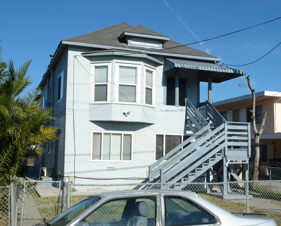 563-567 S 30th St in Richmond, CA - Building Photo