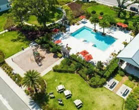 1351 Merrydale Way in Winter Park, FL - Foto de edificio - Building Photo