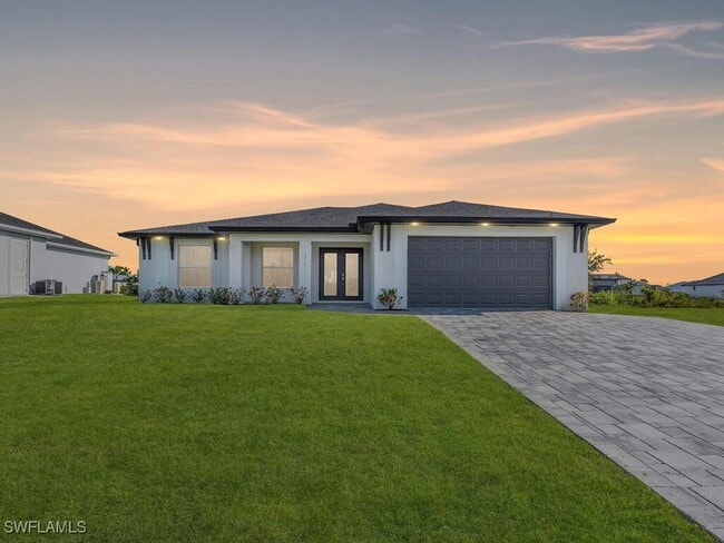 property at 2541 Diplomat Pkwy W