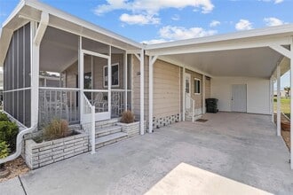 611 La Jolla Cir in North Port, FL - Building Photo - Building Photo