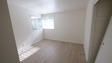 18408 S Denker Ave in Gardena, CA - Building Photo - Building Photo