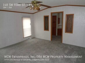 148 SW 93rd St in Wakarusa, KS - Building Photo - Building Photo
