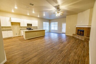 2115 Kirksey Ave in Lubbock, TX - Building Photo - Building Photo