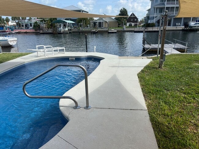 3303 Minnow Creek Dr in Hernando Beach, FL - Building Photo - Building Photo