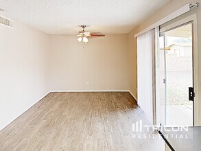 10826 N 41st Ave in Phoenix, AZ - Building Photo - Building Photo