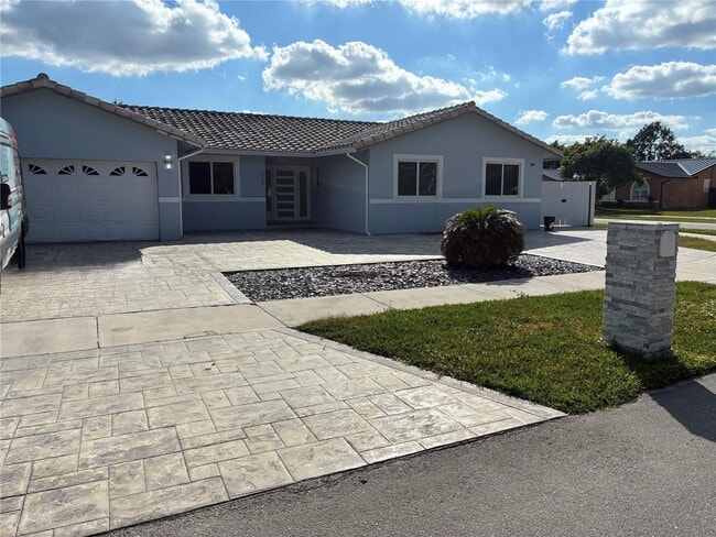 9978 SW 152nd Ter in Miami, FL - Building Photo - Building Photo