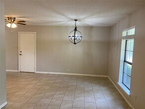 3011 Sand Dr in Huntsville, TX - Building Photo - Building Photo