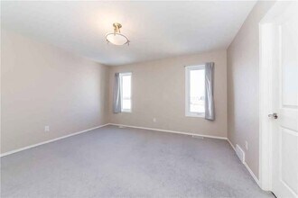 156 Park E Dr in Winnipeg, MB - Building Photo - Building Photo