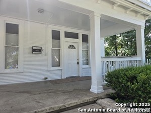 1228 Virginia Blvd in San Antonio, TX - Foto de edificio - Building Photo