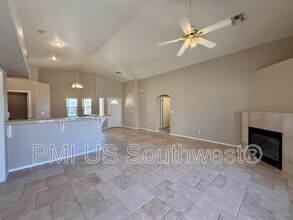 4891 Santa Evinita Rd in Fort Mohave, AZ - Foto de edificio - Building Photo