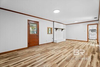 101 Stover Dr in Bay Minette, AL - Building Photo - Building Photo