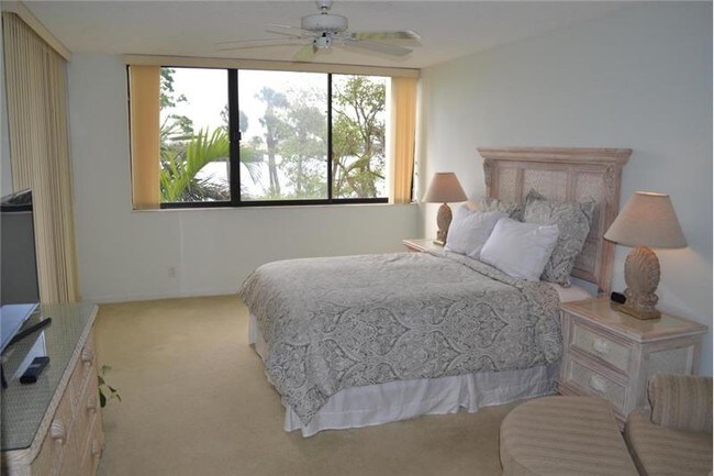 1000 US-1-Unit -E-203 in Jupiter, FL - Building Photo - Building Photo