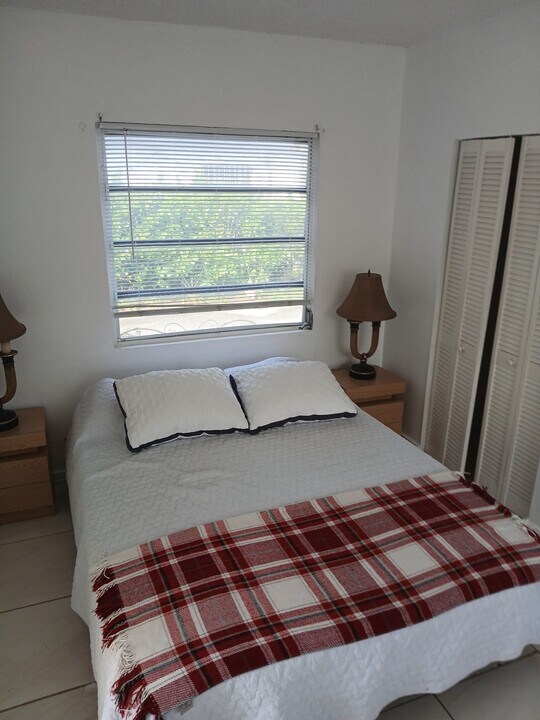 2253 SW 16th St, Unit 2253 in Miami, FL - Foto de edificio