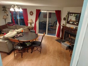 3538 Northwest Ave, Unit 7 in Bellingham, WA - Building Photo - Building Photo