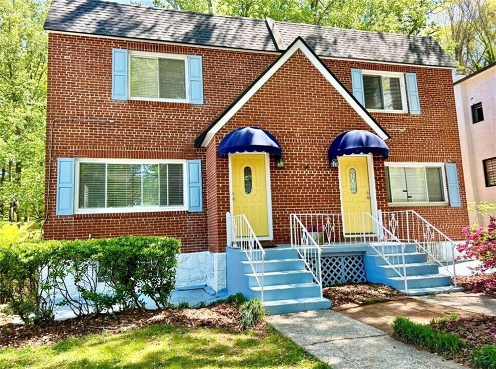 1179 Lynmoor Dr NE in Atlanta, GA - Building Photo