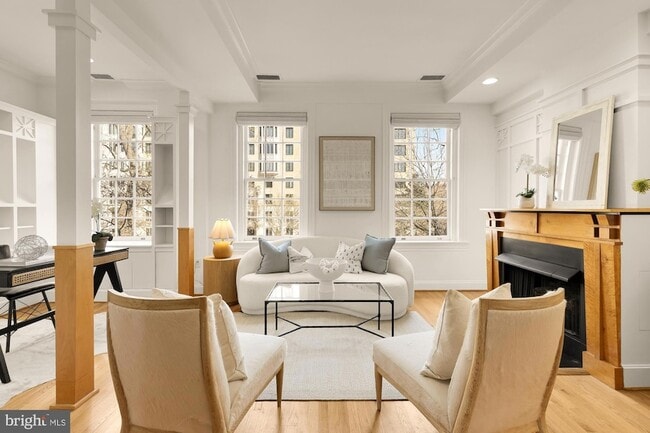 1704 16th St NW, Unit 5 in Washington, DC - Foto de edificio - Building Photo