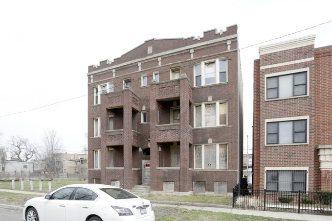 6411 S Ellis Ave in Chicago, IL - Foto de edificio - Building Photo