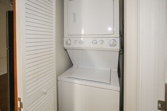 3814 N Sheffield Ave, Unit 1 in Chicago, IL - Building Photo - Building Photo