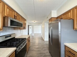 5555 N Cumberland Ave in Chicago, IL - Building Photo - Building Photo