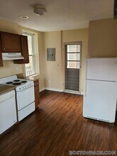 224 Hanover St in Boston, MA - Building Photo - Building Photo