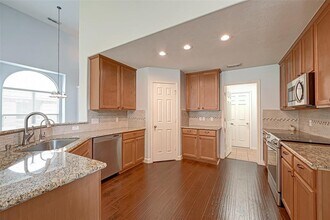 2214 Falcon Knoll Ln in Katy, TX - Building Photo - Building Photo