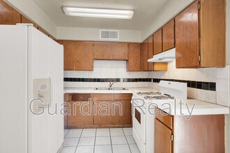 4312 Lynnann in Las Vegas, NV - Building Photo - Building Photo