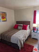 9202 Crenshaw Blvd, Unit 548 in Inglewood, CA - Building Photo - Building Photo