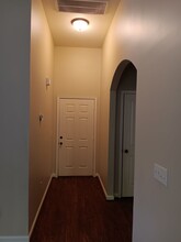 1007 Meriweather Dr in Calera, AL - Building Photo - Building Photo