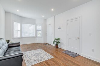 14 Stevens Ave in Jersey City, NJ - Building Photo - Building Photo