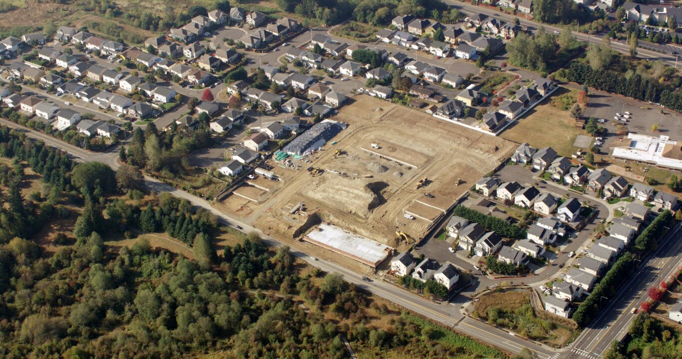 Clark Lake Ridge in Kent, WA - Building Photo