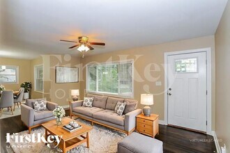 1855 Shamrock Dr in Decatur, GA - Building Photo - Building Photo