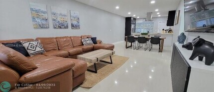 4361 SW 52nd Ct in Fort Lauderdale, FL - Foto de edificio - Building Photo
