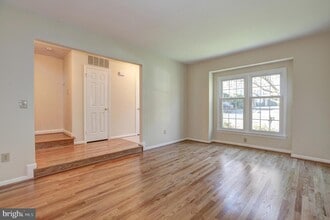 6 Campbell Ct in Kensington, MD - Building Photo - Building Photo