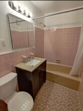 40-31 202nd St in Queens, NY - Foto de edificio - Building Photo