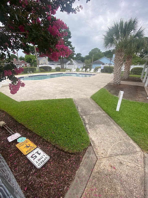 property at 9634 Kings Grant Dr