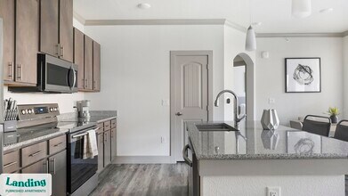 12500 Shadowglen Trce in Manor, TX - Building Photo - Building Photo