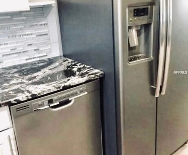 3575 Gulf Blvd, Unit Gulf Key 303 in St Pete Beach, FL - Building Photo - Building Photo