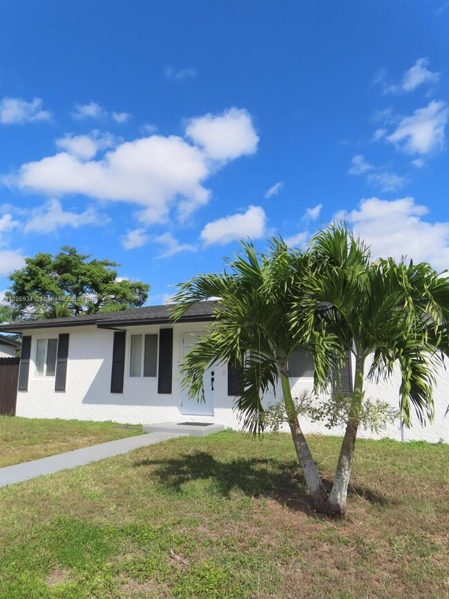 property at 95 SW 17th Terrace