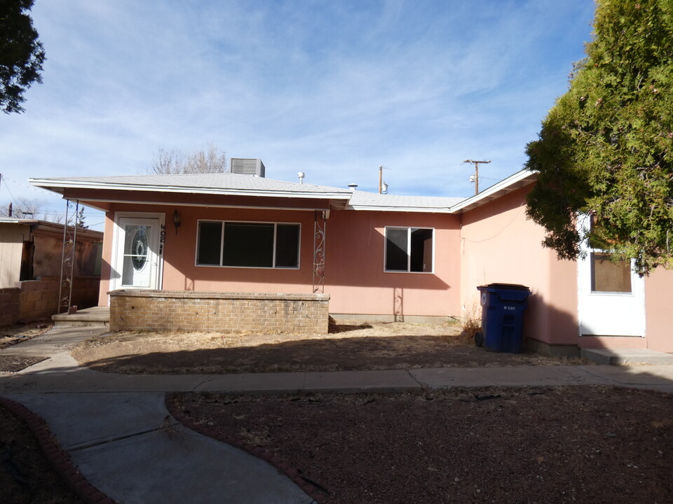 402 W Indiana St in Silver City, NM - Building Photo