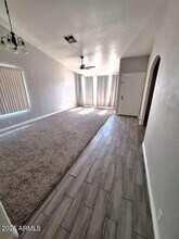 8512 W Tuckey Ln in Glendale, AZ - Building Photo - Building Photo