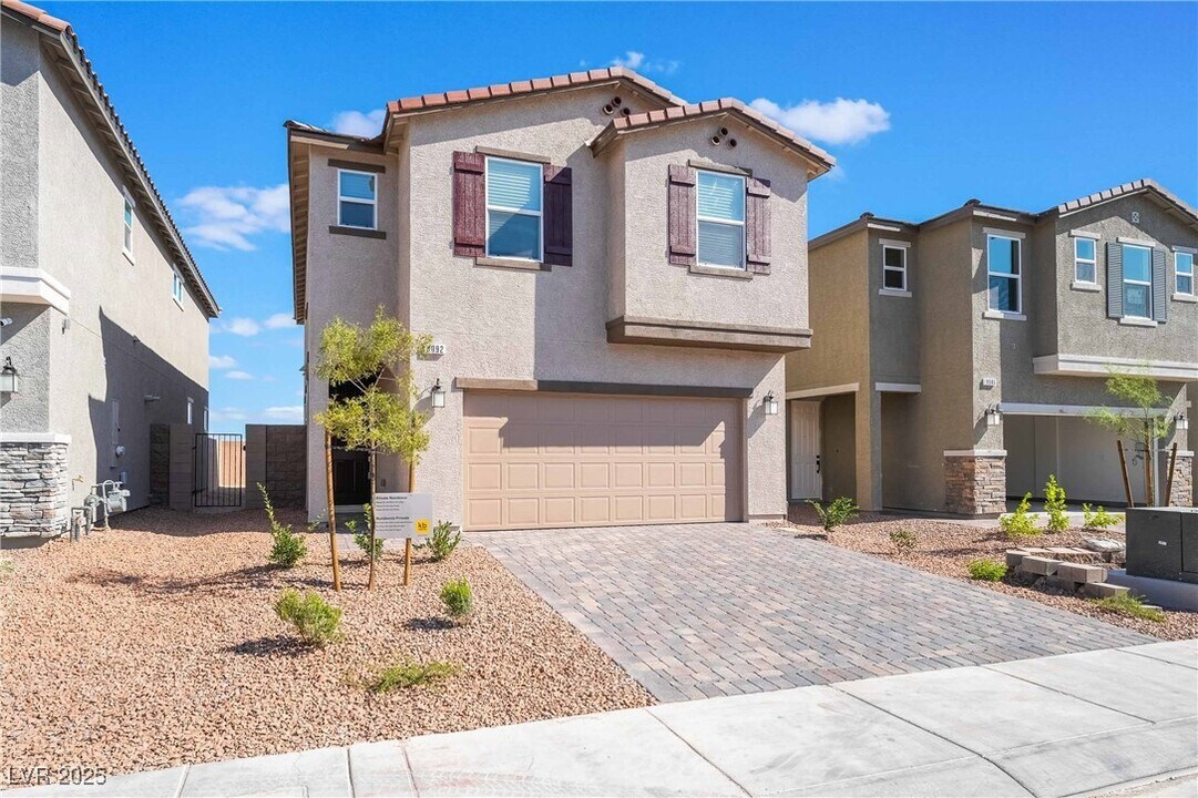 9092 Nostrand Ave in Las Vegas, NV - Building Photo