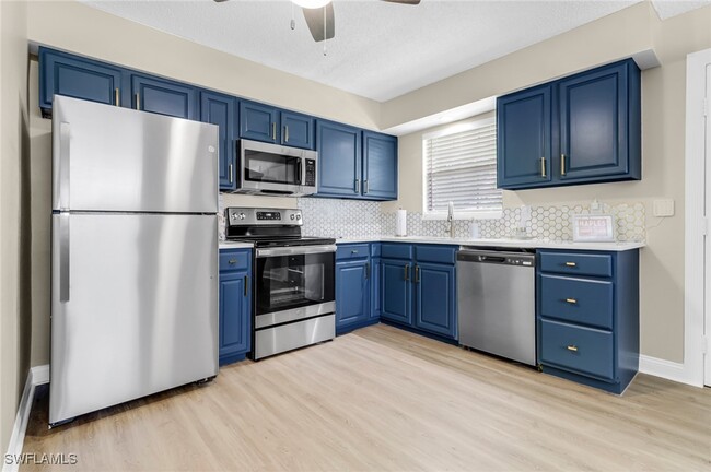 property at 3325 Arpt Rd S